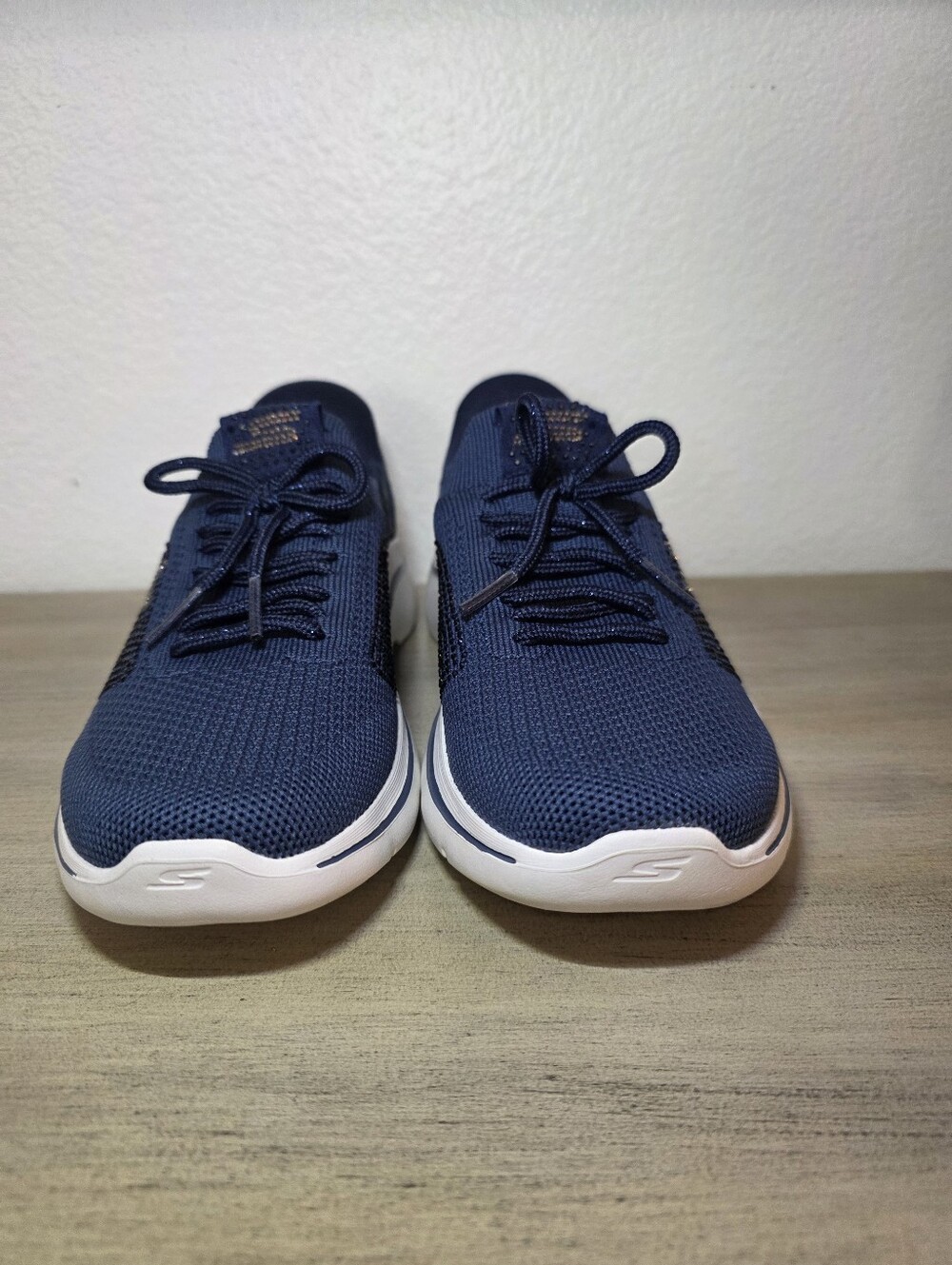 Skechers Navy Slip-On Memory Foam Walking Shoes 6 NEW - Picture 4 of 9